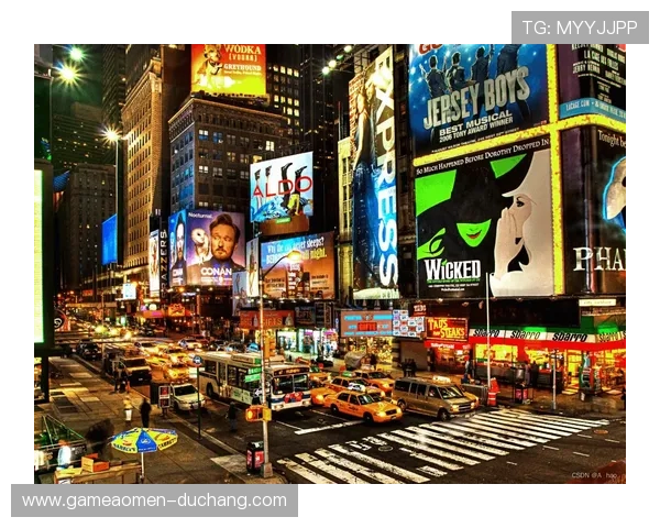 探索澳门百老汇广场的建筑设计与历史背景，感受这座商业综合体的独特魅力